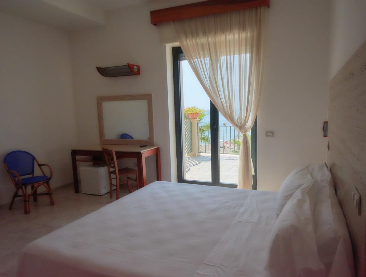Hotel Saint Joseph Salerno Exterior foto