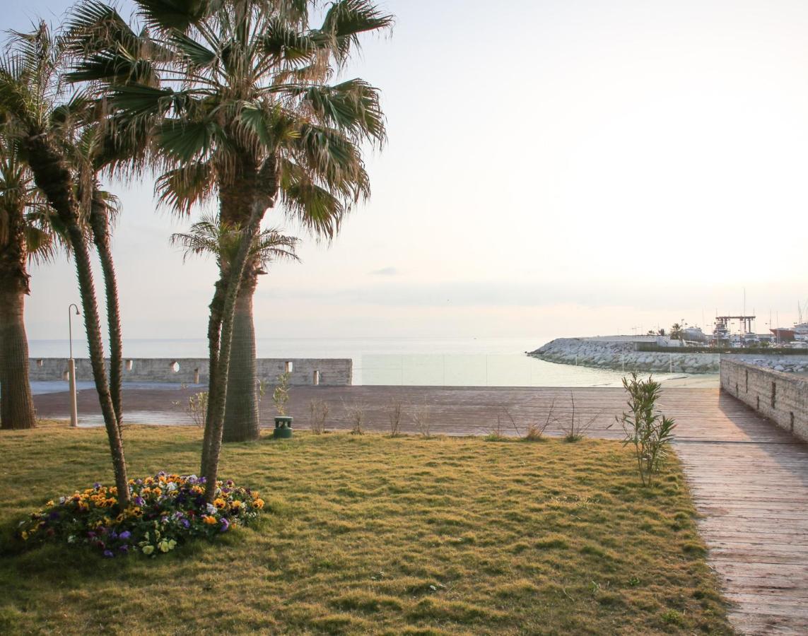 Hotel Saint Joseph Salerno Exterior foto